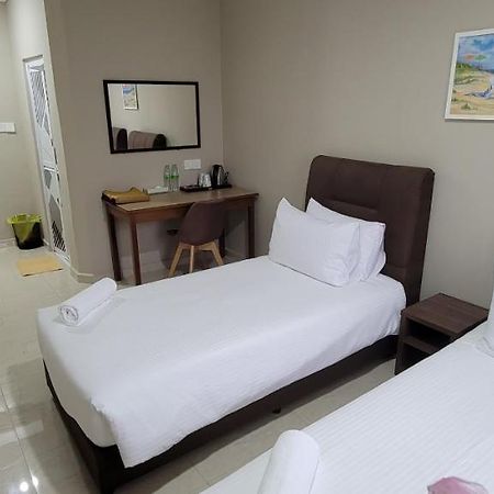 Hotel Shafura 3 Chukai Εξωτερικό φωτογραφία