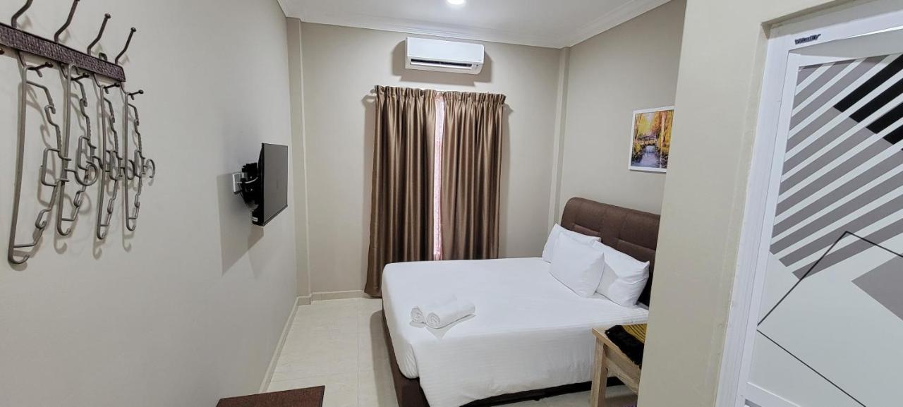 Hotel Shafura 3 Chukai Εξωτερικό φωτογραφία