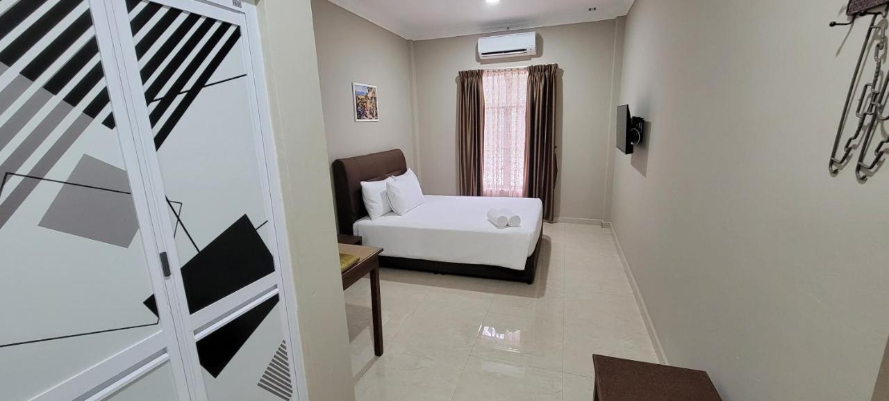 Hotel Shafura 3 Chukai Εξωτερικό φωτογραφία